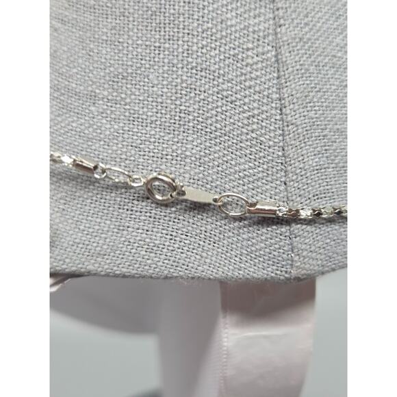 American Indian Relief Council 2015 Sacajawea Coin Token Chain Link Necklace - Picture 4 of 5